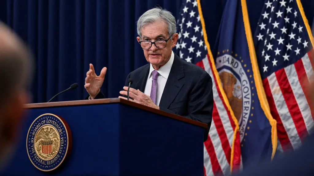 FILE PHOTO: U.S. Federal Reserve Chair Jerome Powell speaks during a press conference following a two-day meeting of the Federal Open Market Committee on interest rate policy in Washington, U.S., November 7, 2024. REUTERS/Annabelle Gordon/File Photo