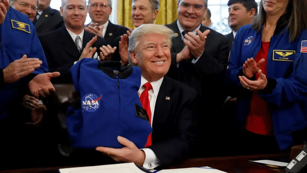 Trump's inauguration speech sparked a rally in space stocks. / Photo: REUTERS/Kevin Lamarque