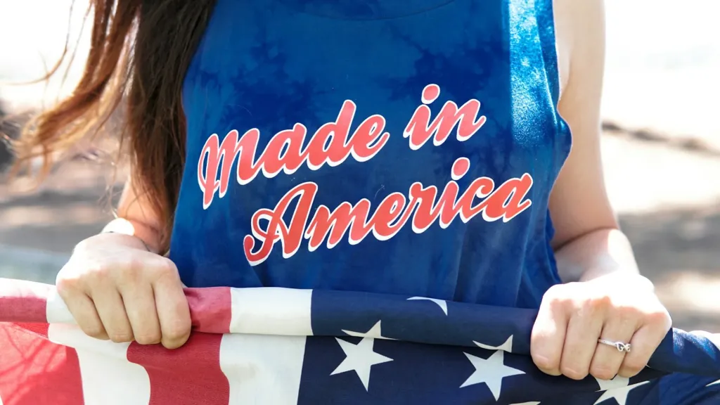 PublicSquare started as a directory for goods and services for patriotic Americans. / Photo: Unsplash/Shari Sirotnak
