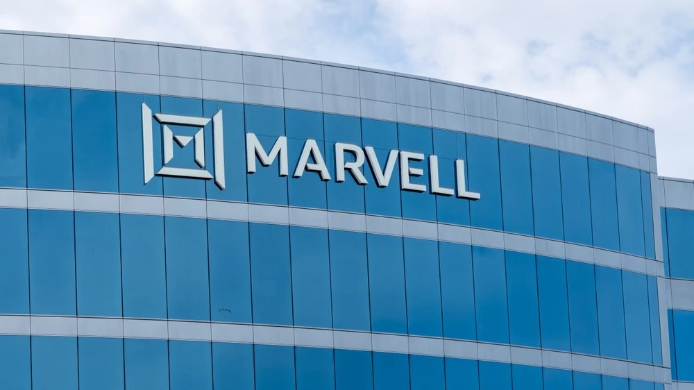 SoftBank рассматривал возможность покупки производителя чипов Marvell Technology / Фото: JHVEPhoto / Shutterstock.com