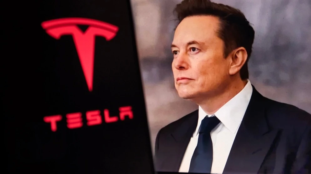 Инвесторы Tesla 6 ноября проголосовали за рекордное вознаграждение Илону Маску в $1 трлн /  Фото: Mijansk786 / Shutterstock.com