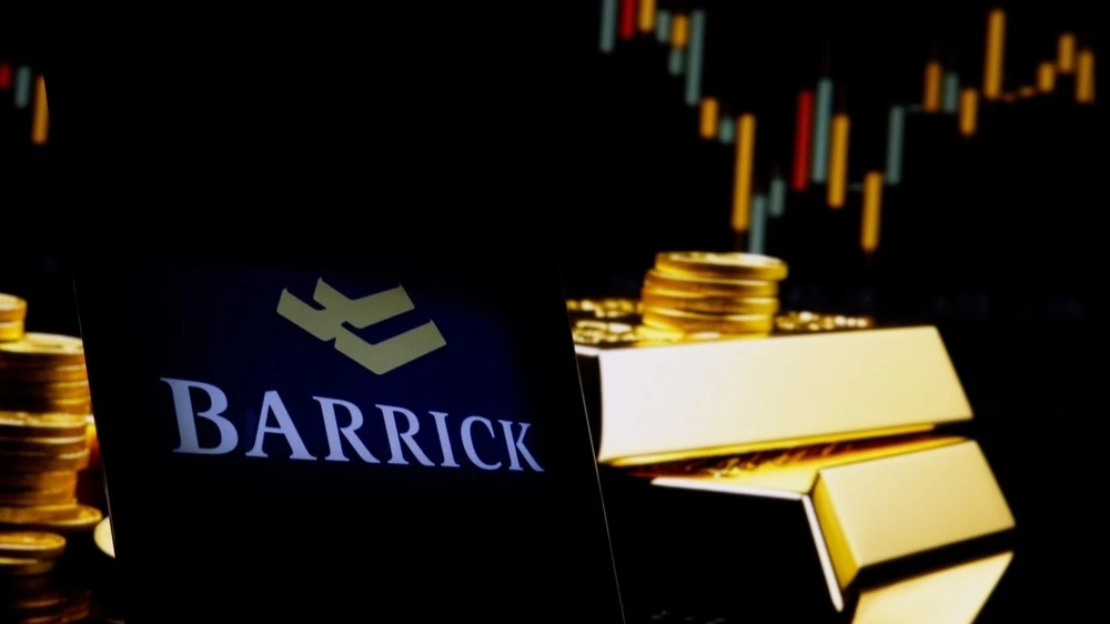 Крупнейший в мире золотодобытчик, канадский Barrick Mining, утвердил более высокие выплаты акционерам на фоне позитивных результатов по объемам добычи золота и роста стоимости драгметалла. Фото: Shutterstock/Below the Sky