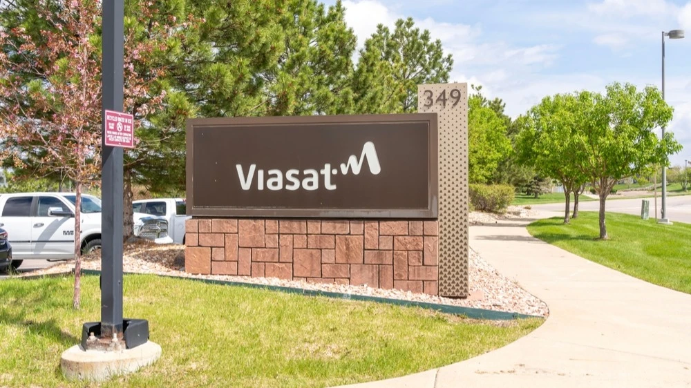 Viasat shares are up 335% YTD. Why analysts see growth potential