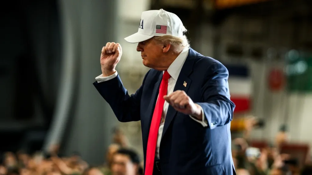 Дональд Трамп подписал закон, положивший конец самой длительной приостановке работы правительства в истории США / Фото: X / Whitehouse