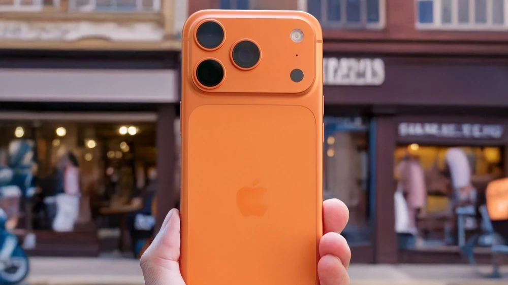 iPhone 17 поднял продажи Apple в Китае на 22% / Фото: Evolf / Shutterstock.com