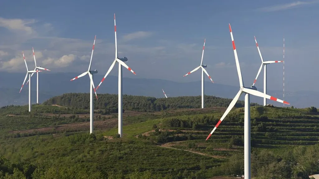 Правительство Италии заметно нарастило инвестиции в инфраструктуру возобновляемой энергетики, ускорив программу стимулов для развития ветровых и солнечных проектов / Фото: www.erg.eu