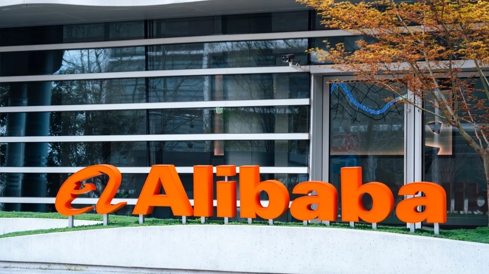 Alibabas cloud business surged 34%, but holding companys profits fell. What about the stock?