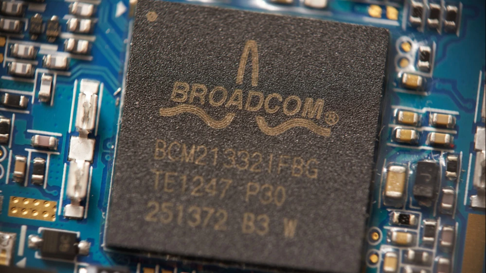 Акции Alphabet и Broadcom растут в тот момент, когда акции других лидеров ИИ-ралли, таких как Nvidia, теряют позиции / Фото: g0d4ather / Shutterstock.com