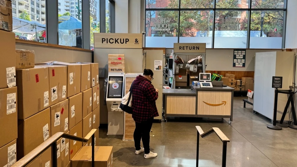 США фиксируют рост онлайн-продаж в День благодарения / Фото: Here Now / Shutterstock.com