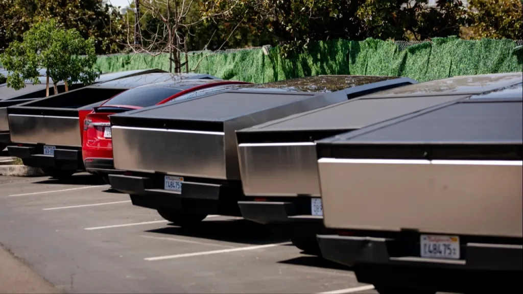 Бьюрри считает Tesla «нелепо переоцененной» из-за размытия долей инвесторов, особенно на фоне потенциального бонуса Маска в $1 трлн / Фото: Shutterstock.com