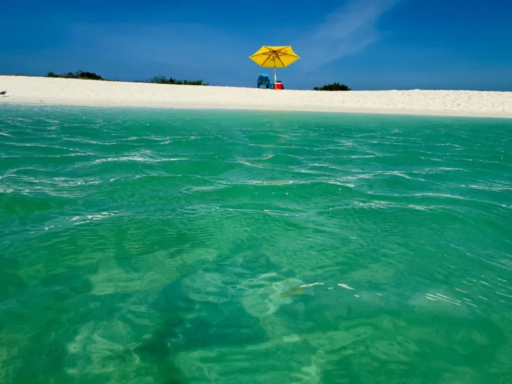 Туризм — одна из переспективных для инвестиций отраслей в случае, если страна проведет реформы. Фото: Sean London / Shutterstock.com