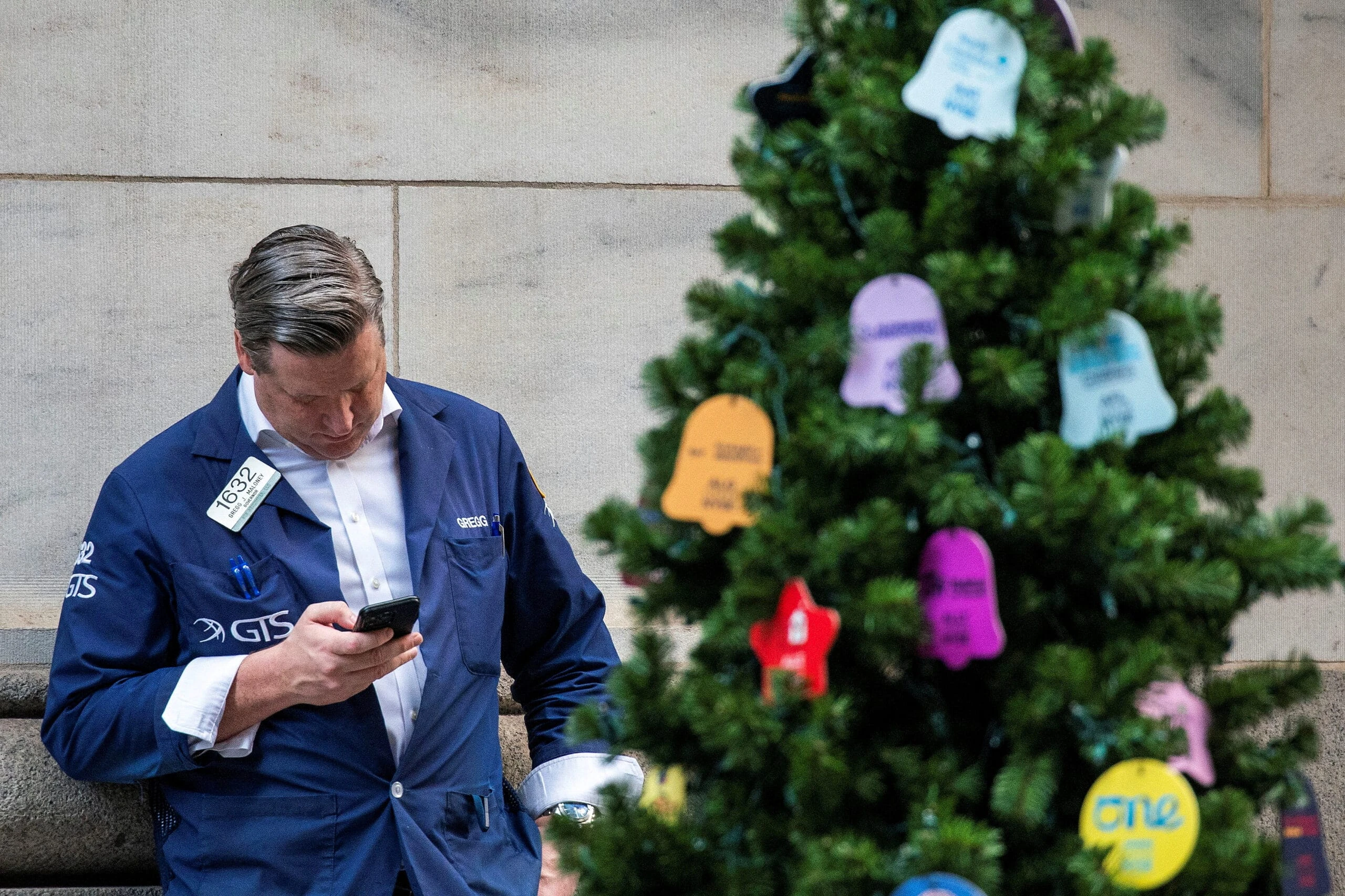 Индекс S&P 500 в прошлом году прибавил 24%, и некоторые аналитики ожидают продолжения его роста (Фото Reuters / Eduardo Munoz)