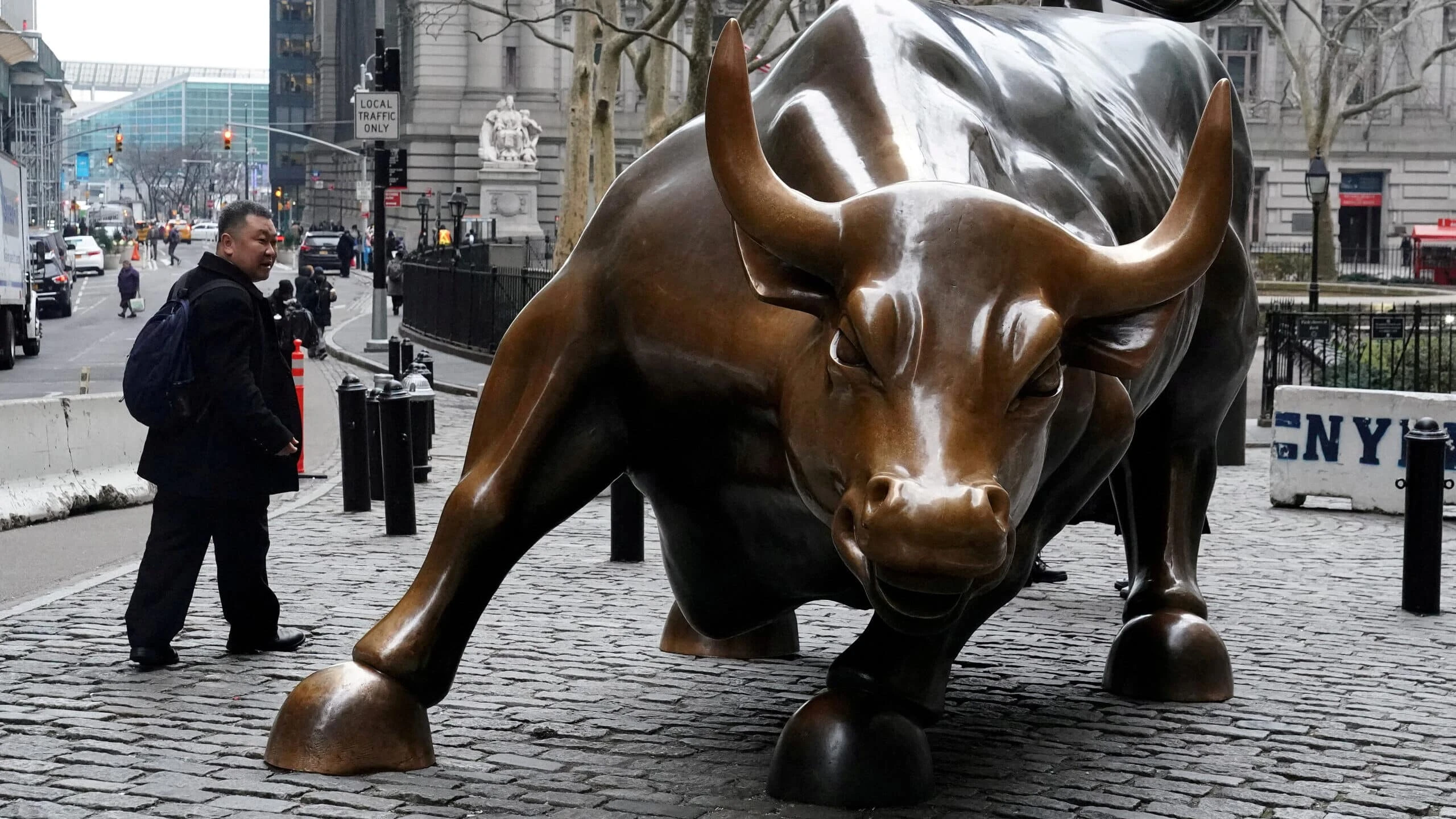 В центре внимания Уолл-стрит на первой неделе 2024 года будет статистика рынка труда США и индексы деловой активности / Фото: Reuters/Carlo Allegri