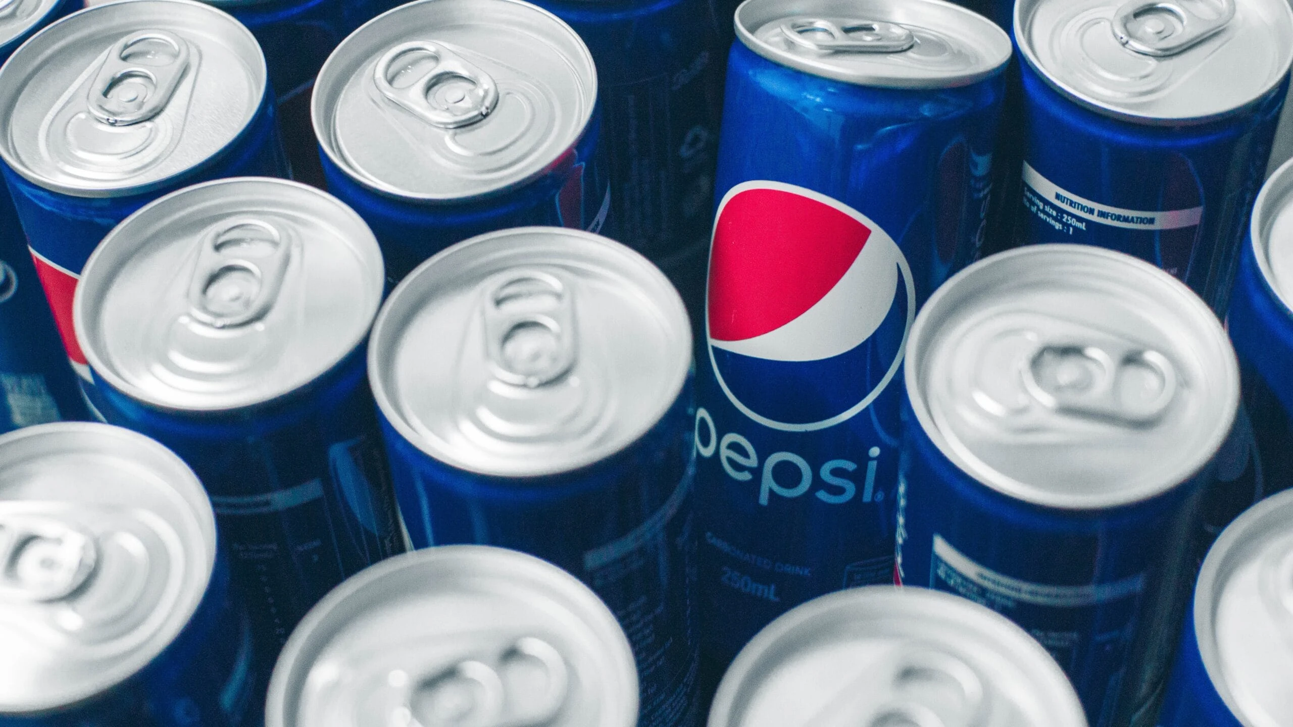 Carrefour решил не продавать Pepsi, Lays, Doritos и другие бренды PepsiCo из-за роста цен / Фото: Usplash/Ja San Miguel