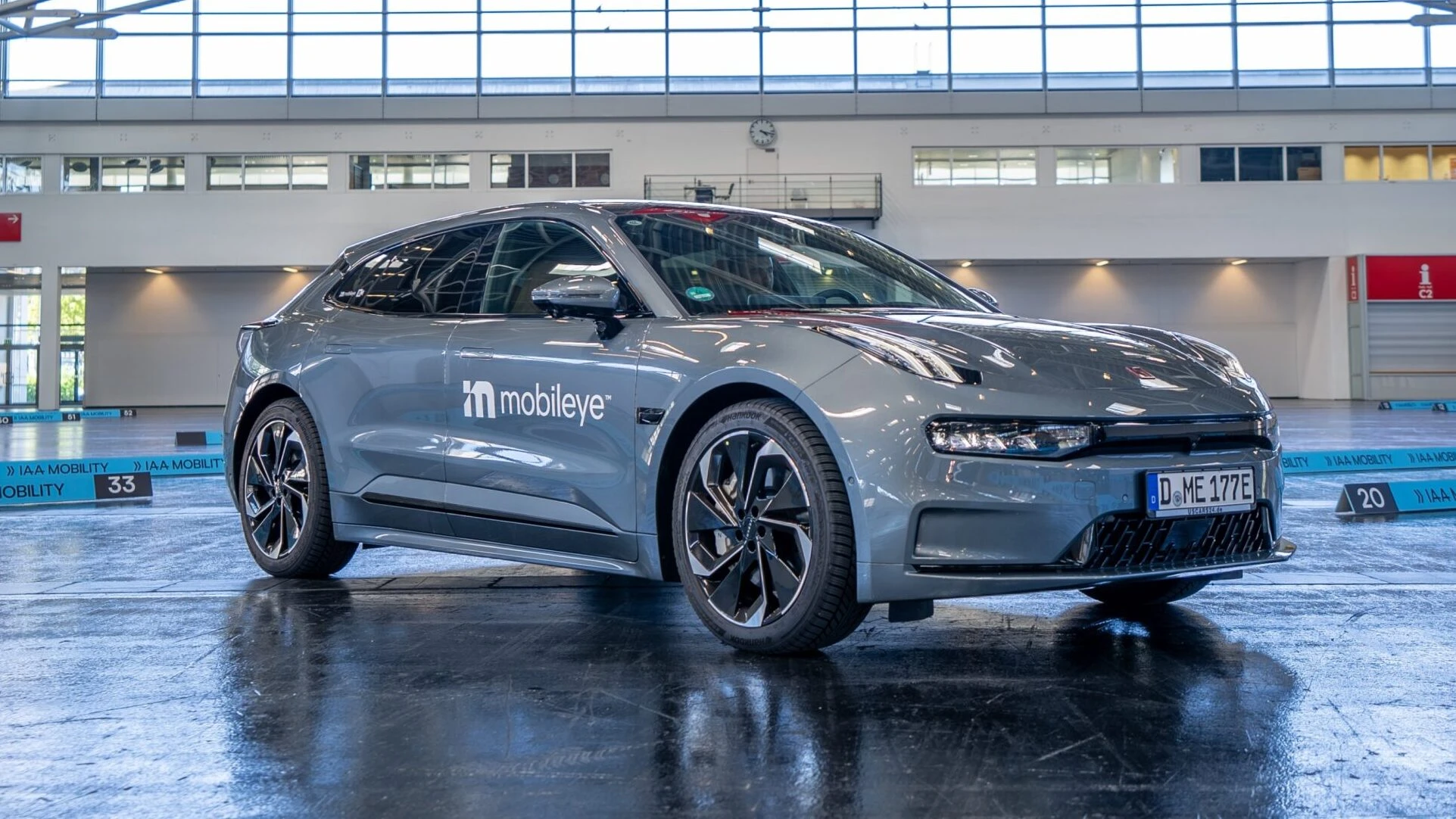 Израильский стартап Mobileye предупредил о резком падении выручки из-за накопления запасов чипов клиентами / Фото: Twitter/Mobileye