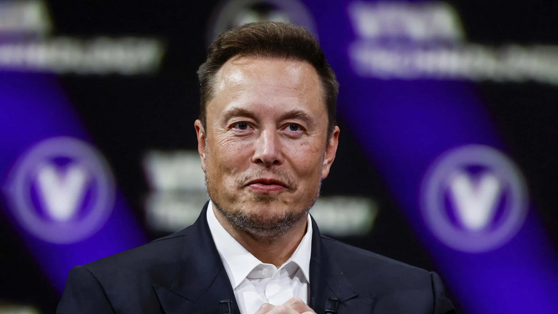 Илон Маск на технологической конференции Viva 2023, посвященной инновациям и стартапам, в выставочном центре Porte de Versailles в Париже / Фото: reuters