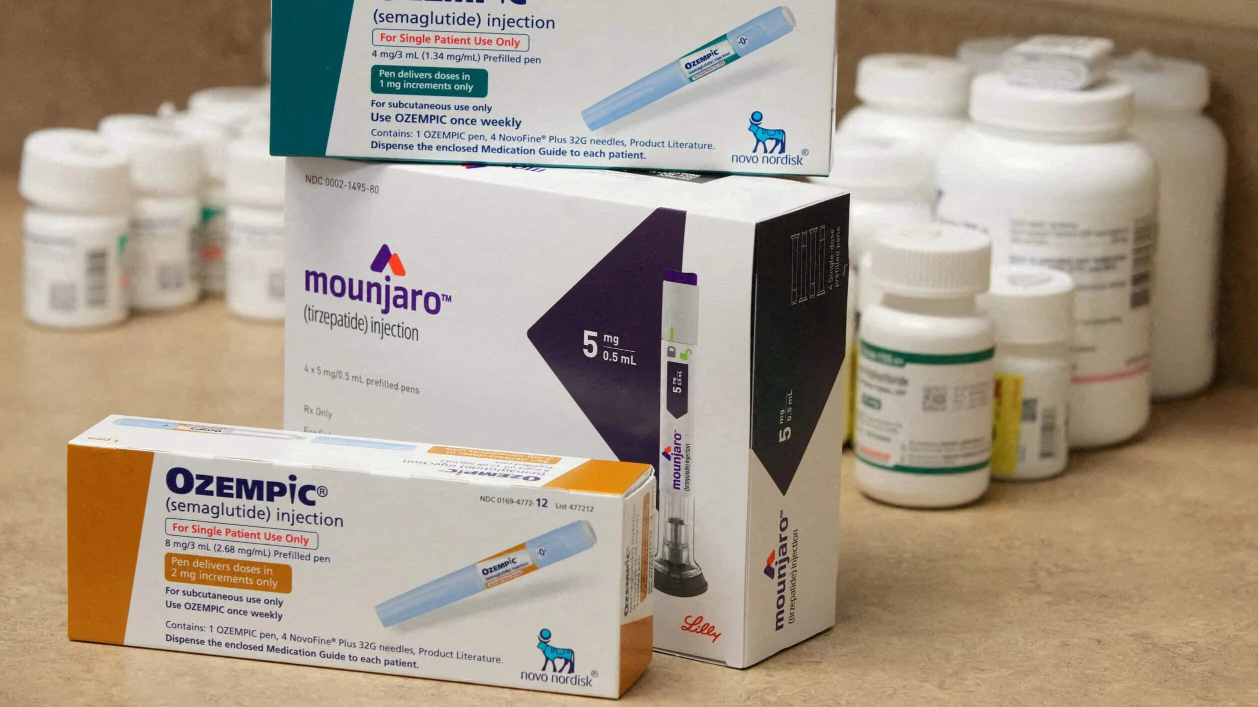 Препараты для снижения веса от Eli Lilly и Novo Nordisk стали хитами в 2023-м. Аналитики ждут роста всей сферы здравоохранения в 2024-м / Фото: Reuters/George Frey