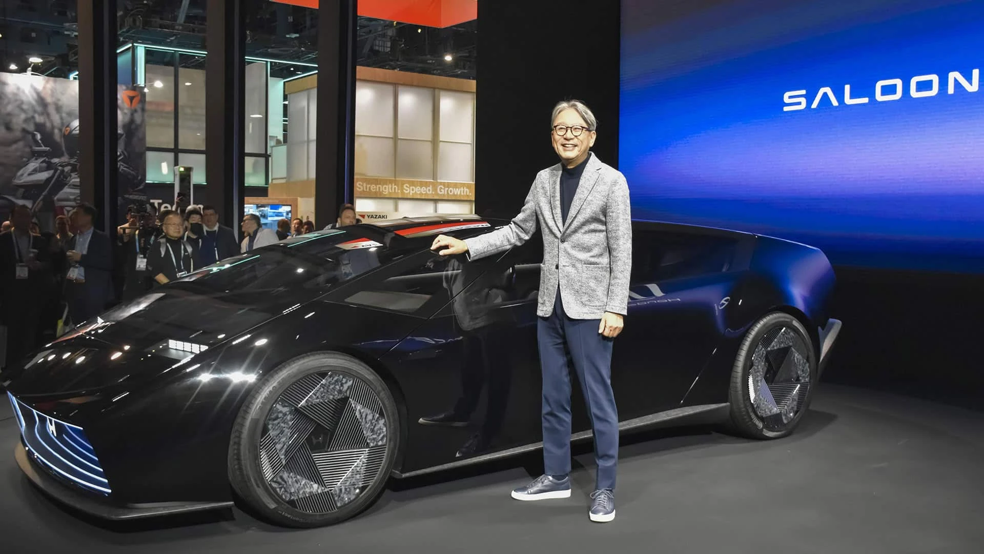 Honda планирует запустить электромобиль / Reuters/KYODO