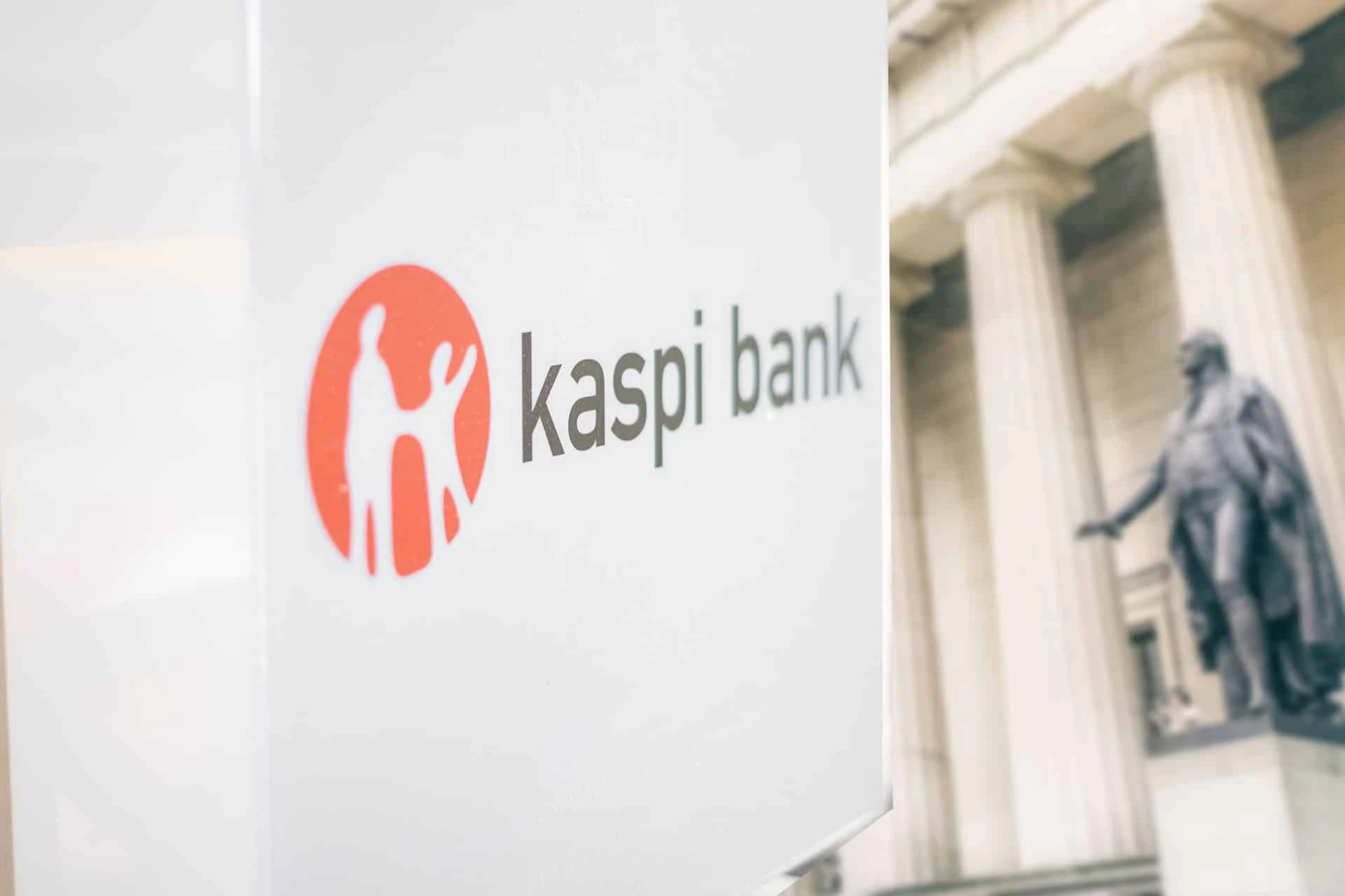 Туда и обратно: зачем Kaspi.kz выкупил акции с LSE и продал на Nasdaq