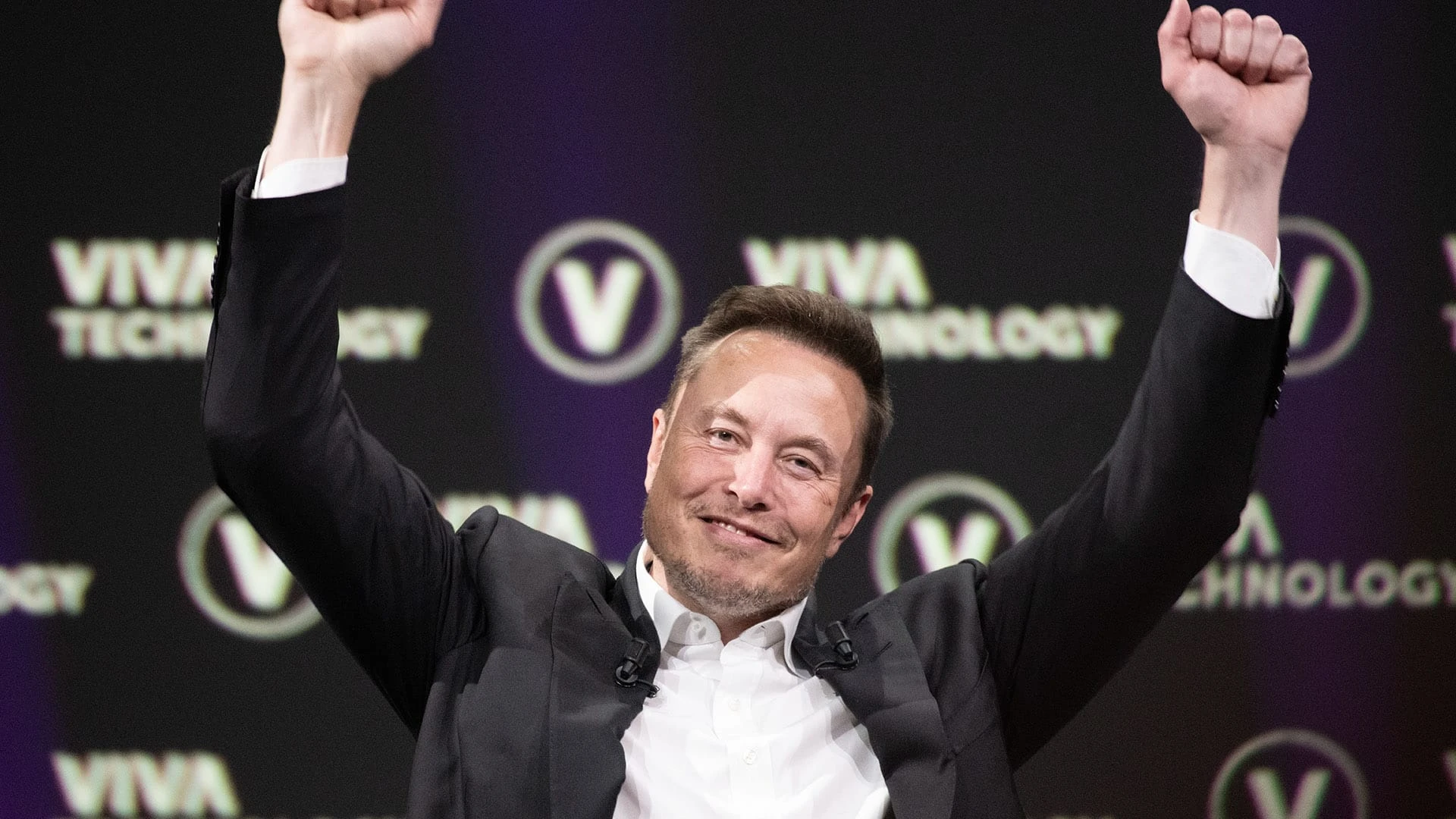 Стартап Neuralink Илона Маска начал операции на человеческом мозге / Фото: shutterstock