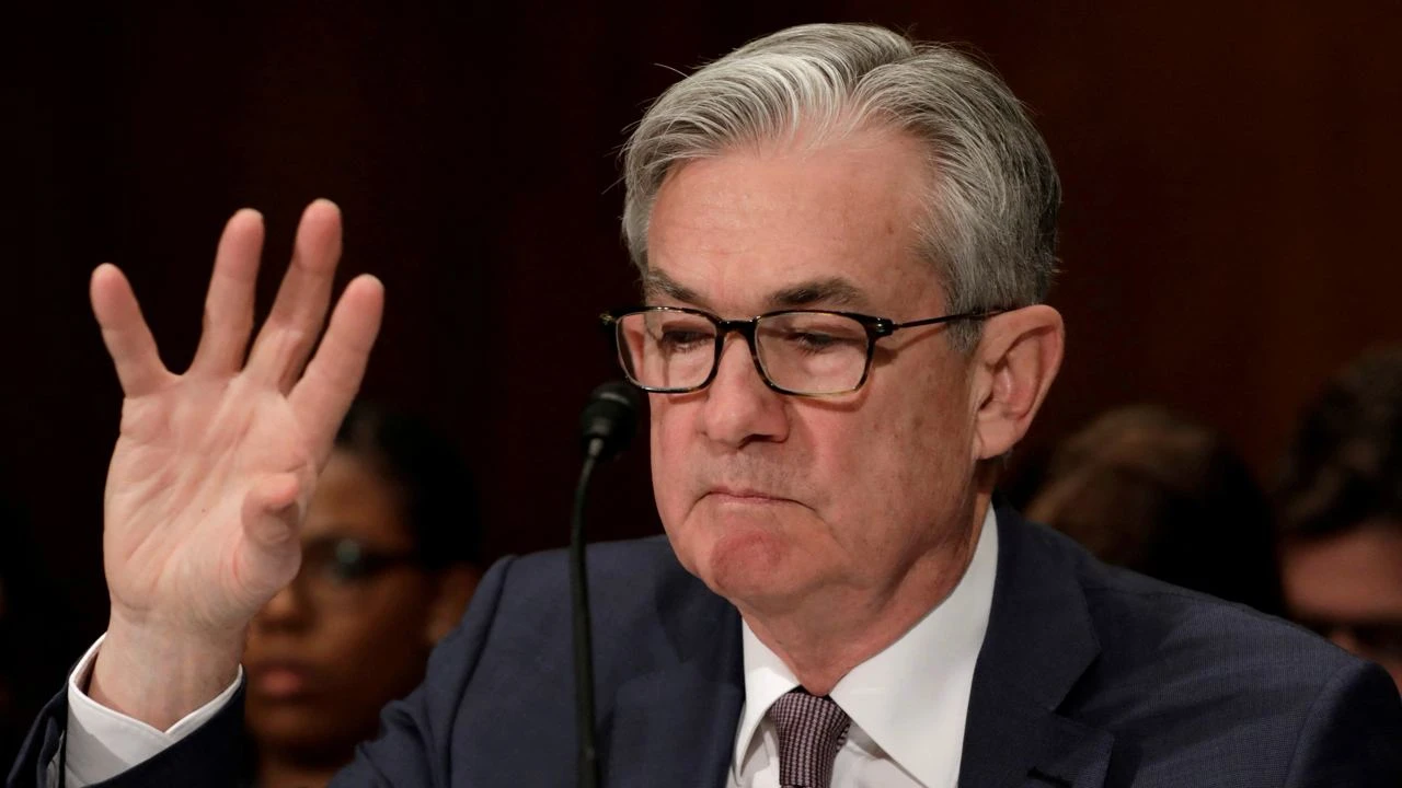 ФРС не считает целесообразным снижать ставку до тех пор, пока не будет более уверена в том устойчивом замедлении инфляции / Фото: Reuters/Yuri Gripas