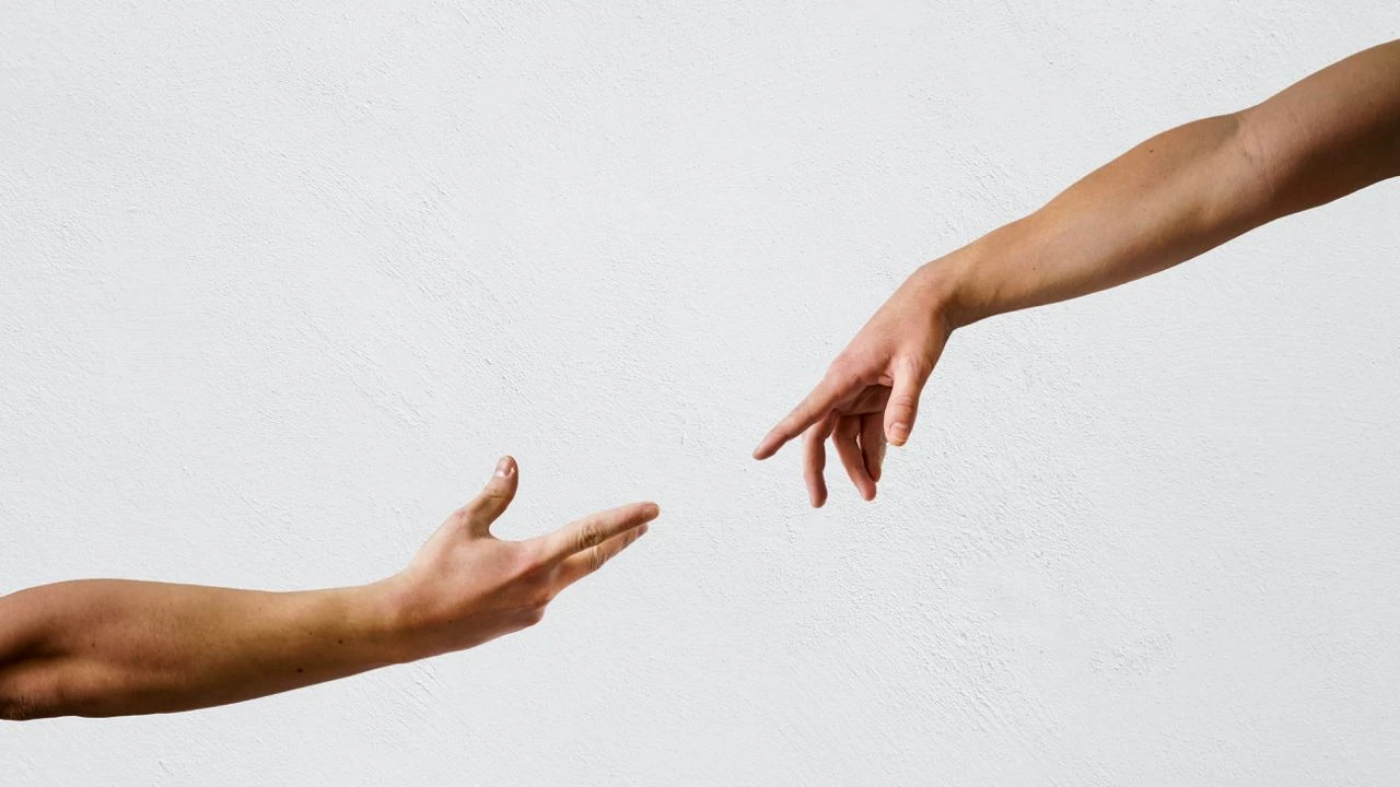 Ошибки «толстых пальцев» случаются на бирже, но редко — с популярными акциями, как ASML / Фото: Unsplash/Sebastian Dumitru