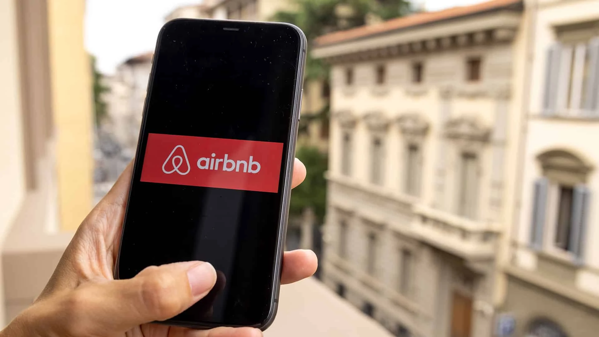 Сервис краткосрочной аренды жилья Airbnb считает 2024 год переломным/ shutterstock