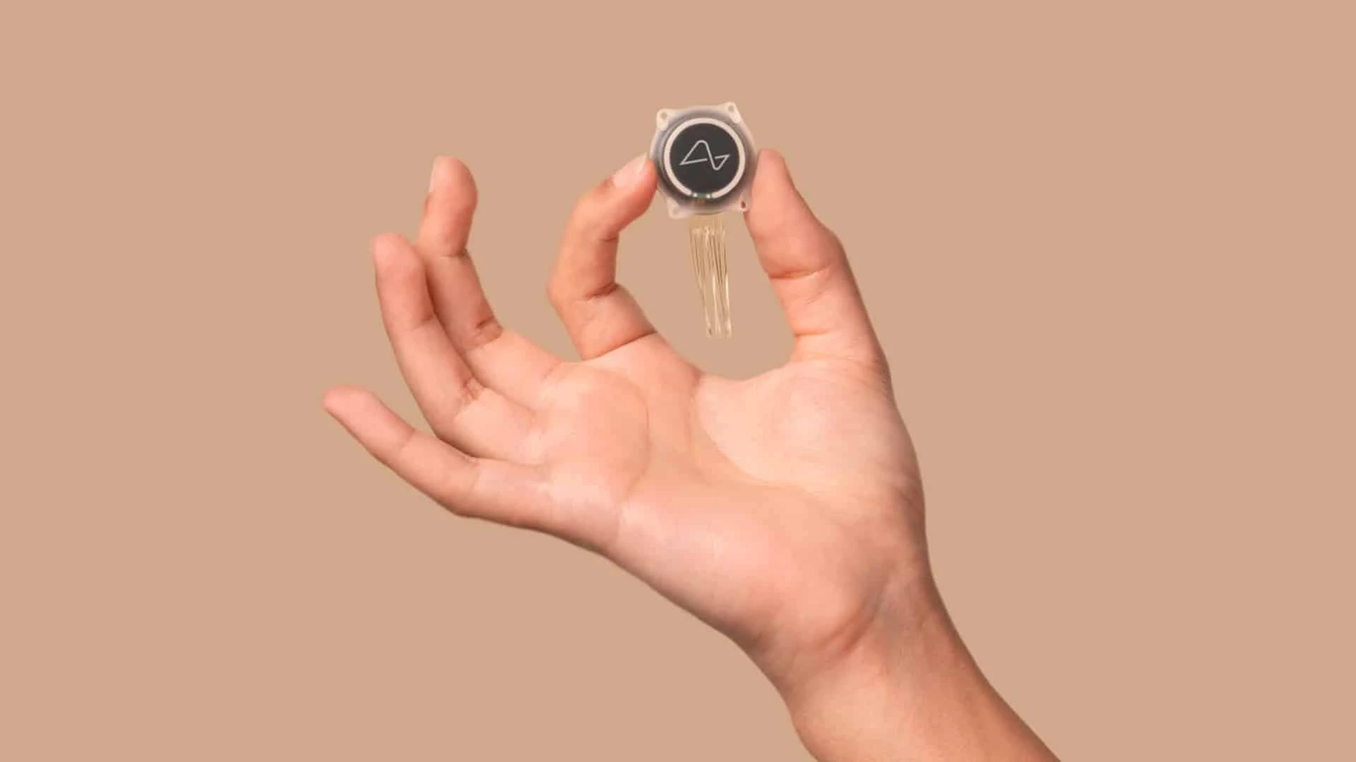 Чип Neuralink Илона Маска позволяет управлять компьютером силой мысли / Фото: neuralink.com