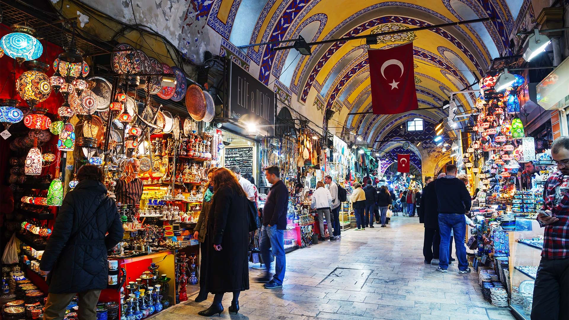 ЦБ Турции сохранил процентную ставку на уровне 45% годовых / Фото: shutterstock