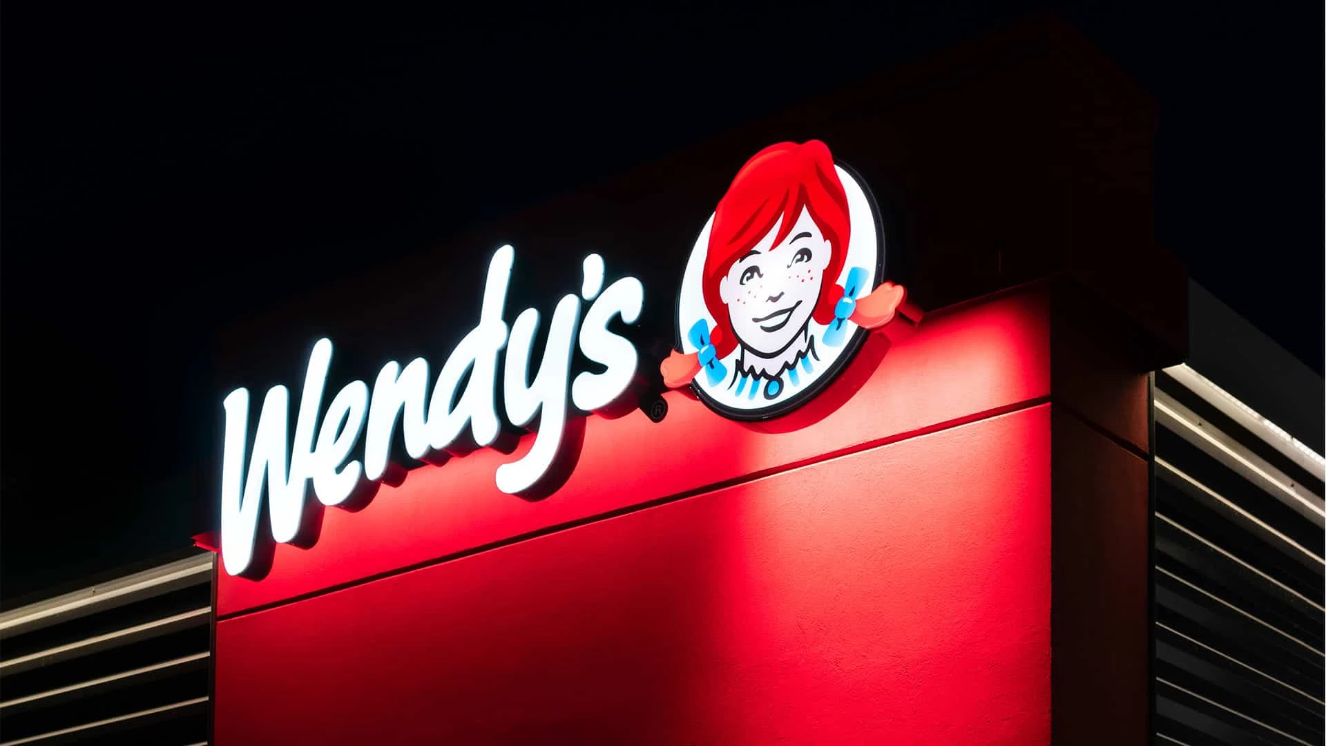 Сеть фастфуда Wendys хочет использовать ИИ для повышения цен