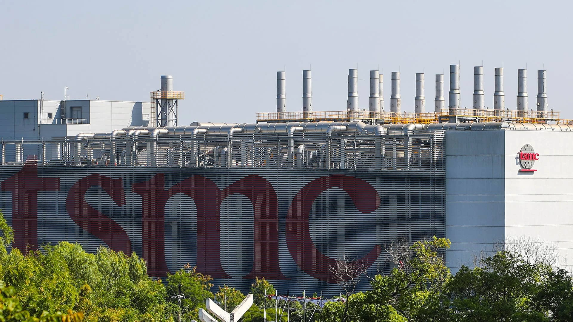 Закон о чипах и науке США настолько плохо разработан, что скорее нанесет долгосрочный ущерб TSMC / Фото: shutterstock