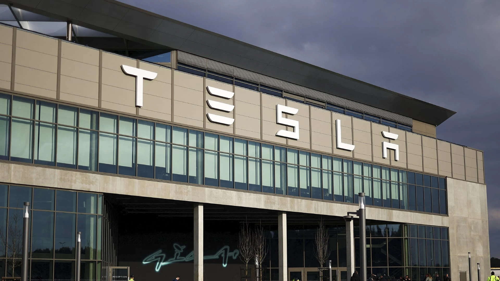 Tesla впервые с января 2023 года вылетела из топ-10 самых дорогих компаний США / Фото: reuters