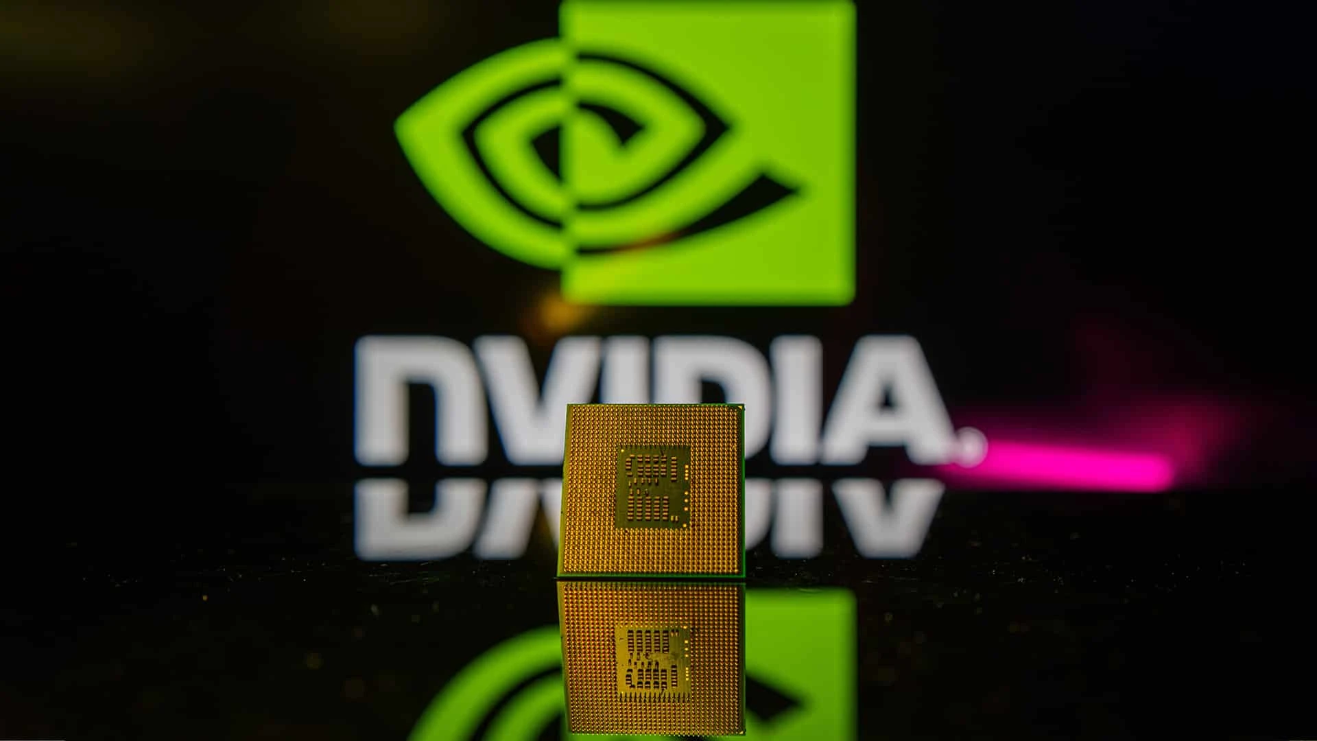 Nvidia вслед за Microsoft, OpenAI и Meta получила иск о нарушении авторских прав при ИИ-обучении / Фото: shutterstock
