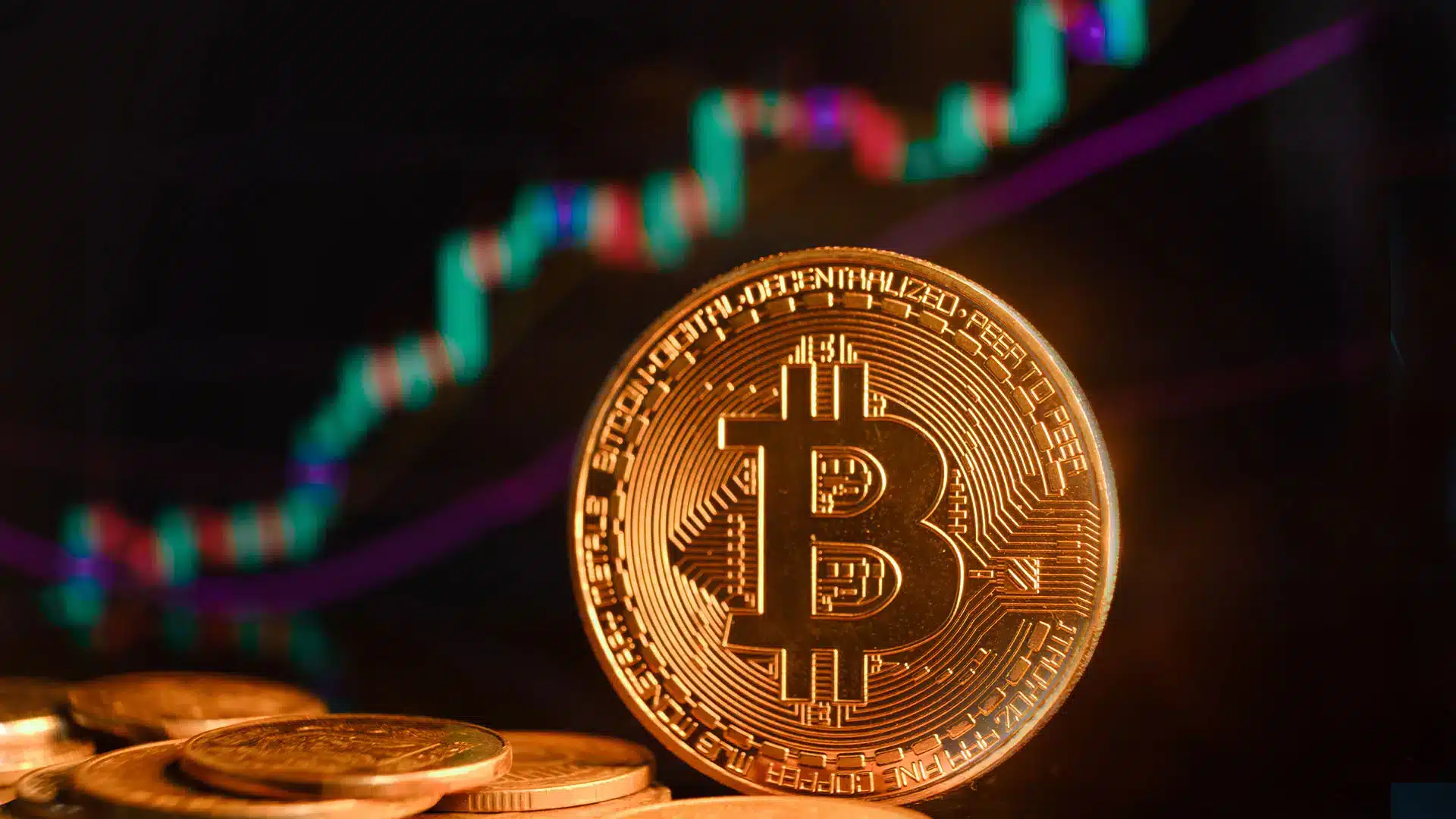 Биткоин закрепился на отметке более $70 тыс. / shutterstock