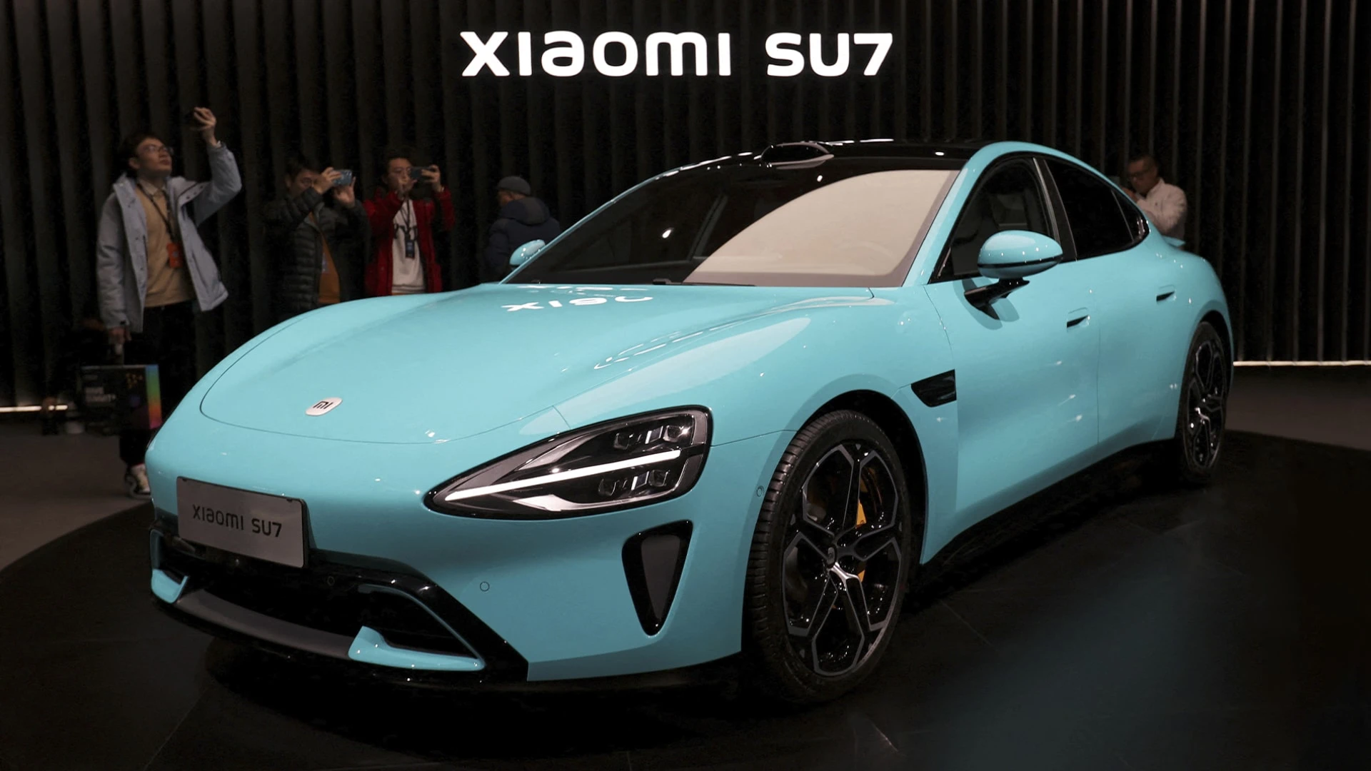 Xiaomi в конце марта начнет продажи своего первого электрокара SU7 / Фото: Reuters