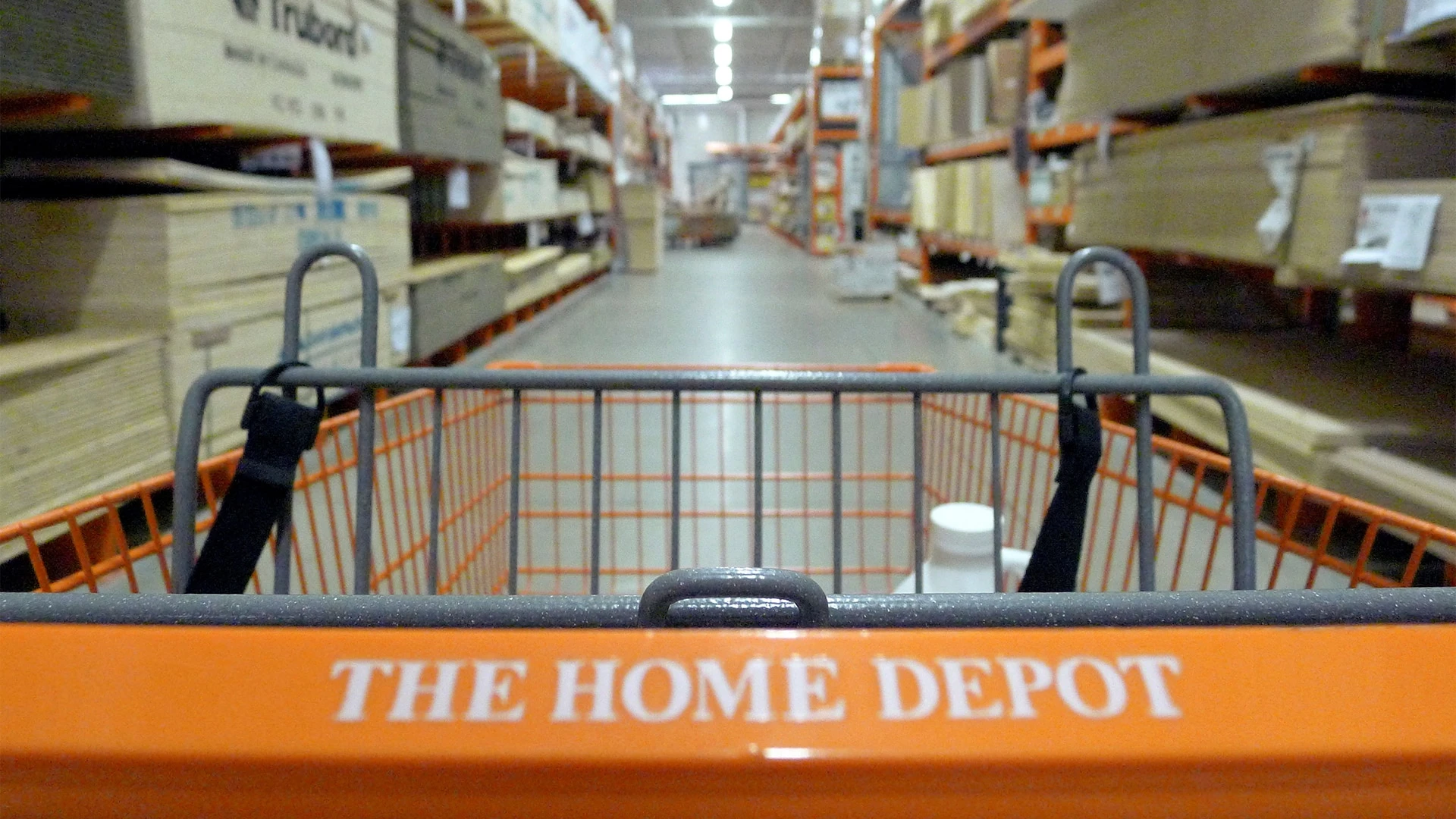Home Depot купила дистрибьютора стройматериалов SRS за $18 млрд / Фото: Reuters/Jim Young