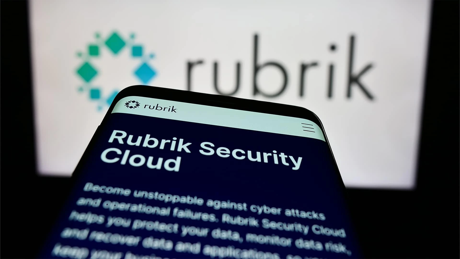Rubrik может привлечь $500-700 млн на IPO после успешных листингов Reddit и Astera Labs / Фото: Shutterstock