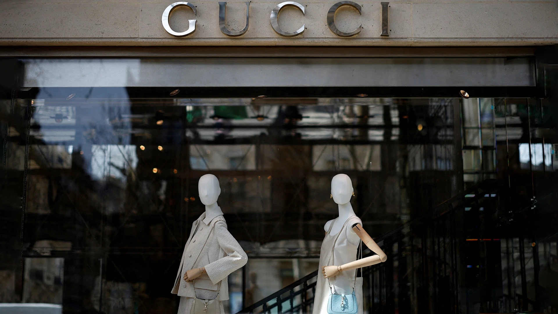 Продажи Gucci в первом квартале упали на 18% / Фото: Reuters/Sarah Meyssonnier