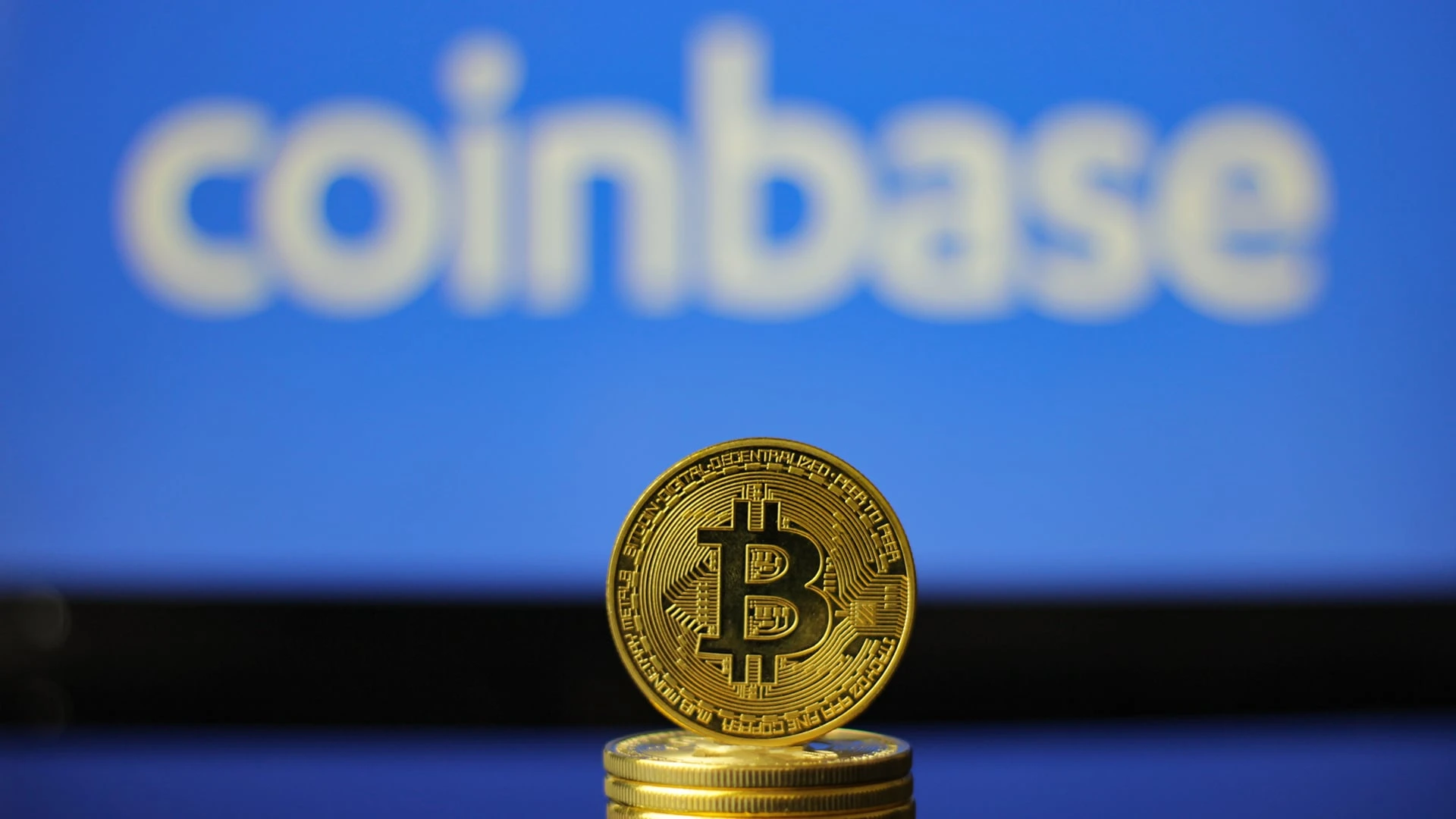 Coinbase выходит в прибыль второй квартал подряд после семи убыточных кварталов в период «криптозимы» / Фото: Shutterstock