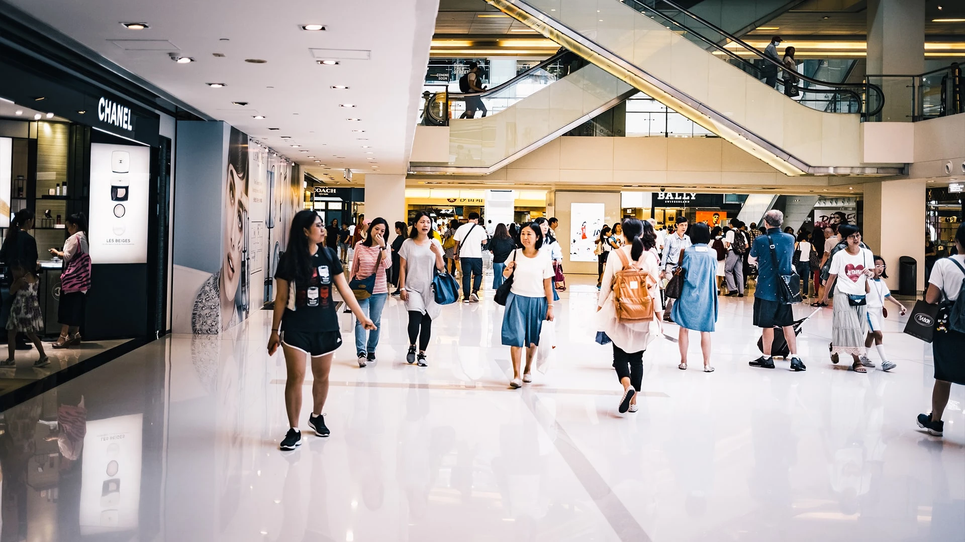 ВВП в I квартале вырос сильнее, но структура этого роста отразила фундаментальное противоречие: подъем за счет госинвестиций в промышленности / shutterstock.