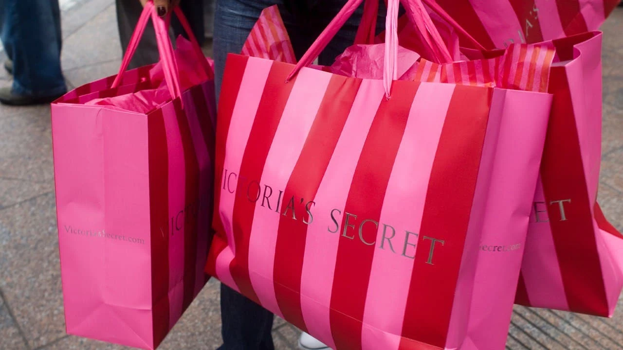 Предварительные квартальные результаты Victoria’s Secret оказались лучше прогнозов / Фото: Shutterstock