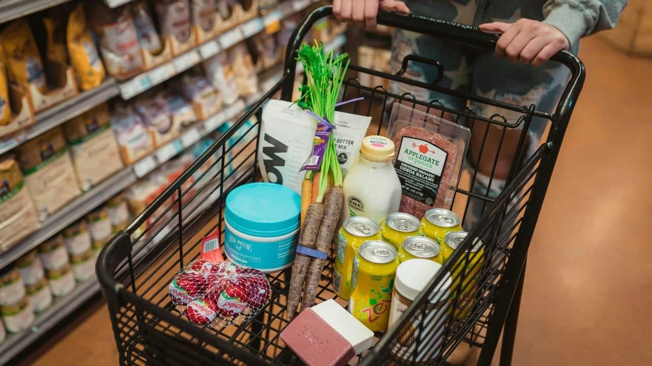 Лишь четверть потребителей в в США надеется на снижение процентной ставки в ближайший год / Фото: Unsplash/Karsten Winegeart