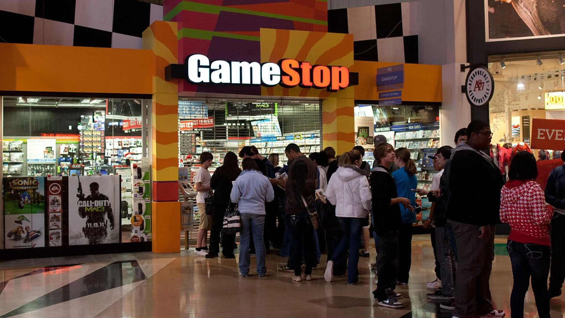 Бумажные убытки инвесторов, поставивших против акций GameStop, составили $1,2 млрд / Фото: Jose Cordova/GameStop
