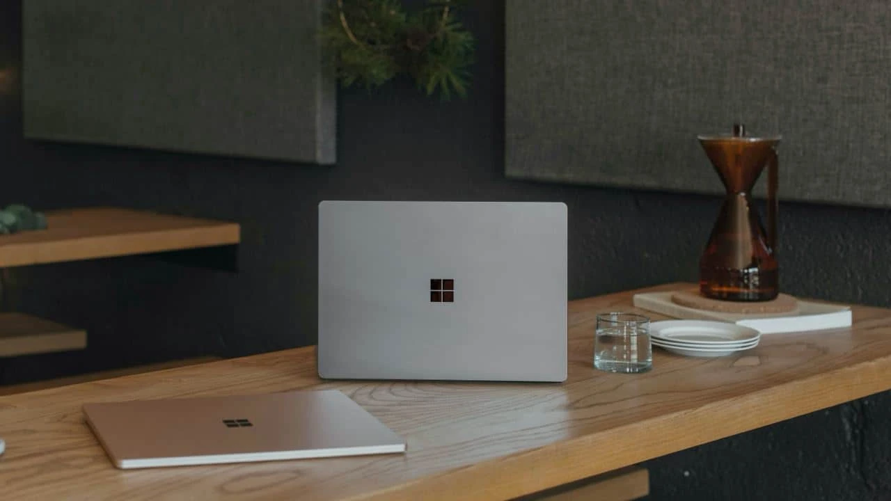 Власти США проверят Microsoft и Nvidia на предмет доминирования в сфере ИИ Фото: Unsplash/Surface