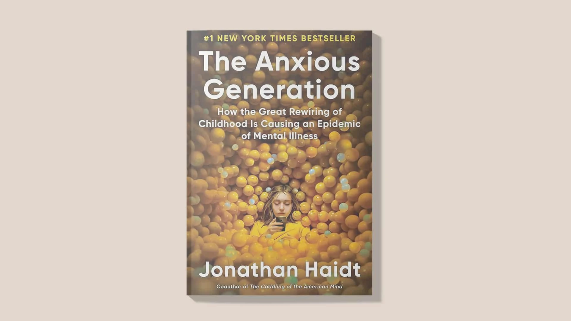 Автор пытается найти ответ на главный вопрос современности: почему при культе здорового образа жизни и психотерапии молодые люди так несчастны. Фото: amazon.com