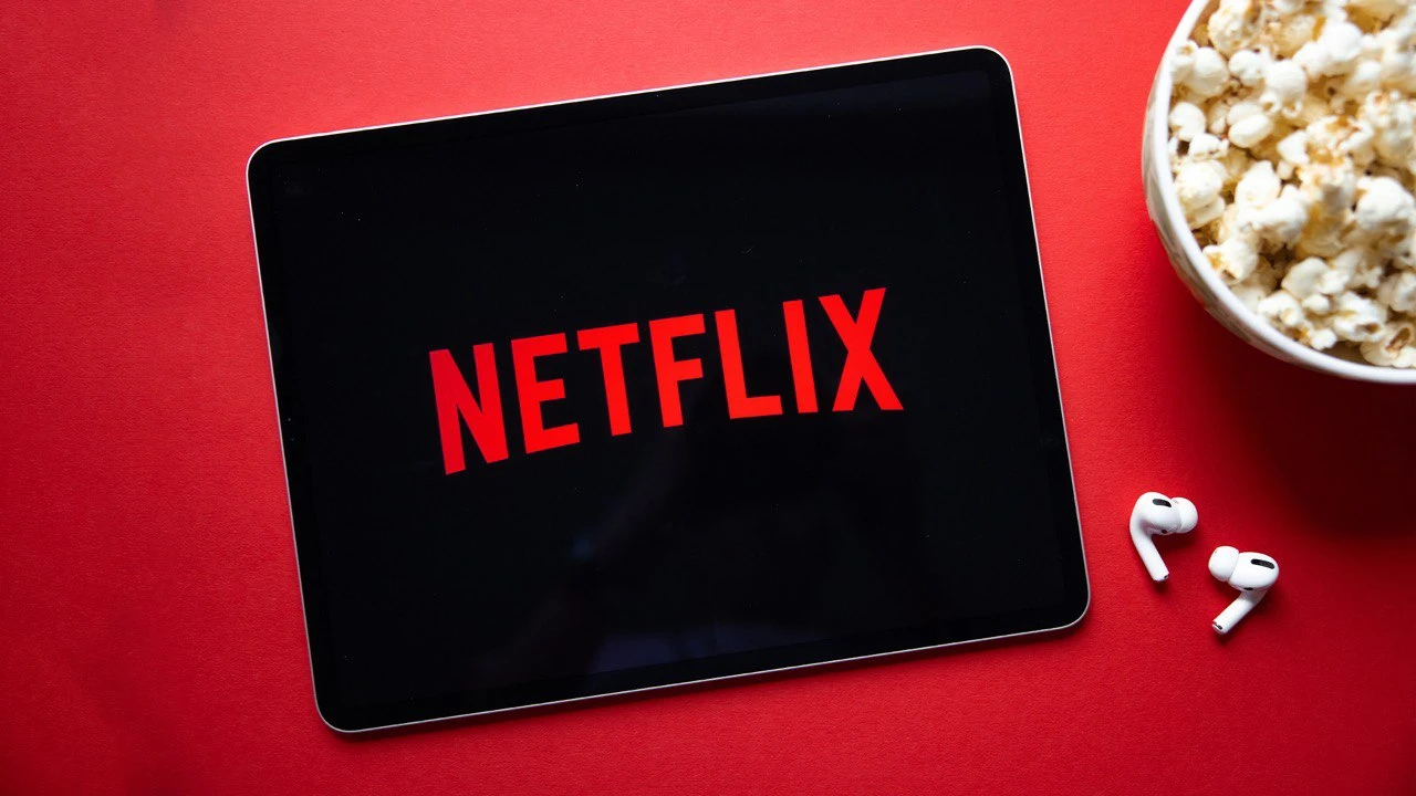 KeyBanc прогнозирует рост прибыли Netflix благодаря притоку новых подписчиков / Фото: Shutterstock