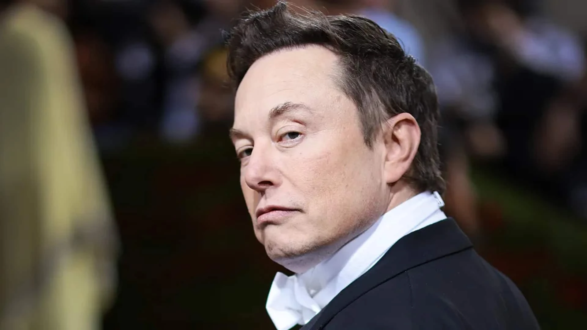 Глава Tesla Илон Маск рекламирует проекты, которые по-прежнему далеки от реализации / Фото: Justin Lane/EPA