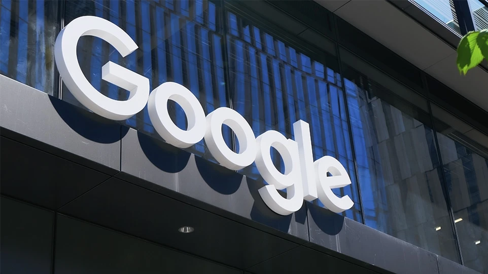 Материнская компания Google ведет переговоры о крупнейшей в своей истории сделке / фото: Shutterstock