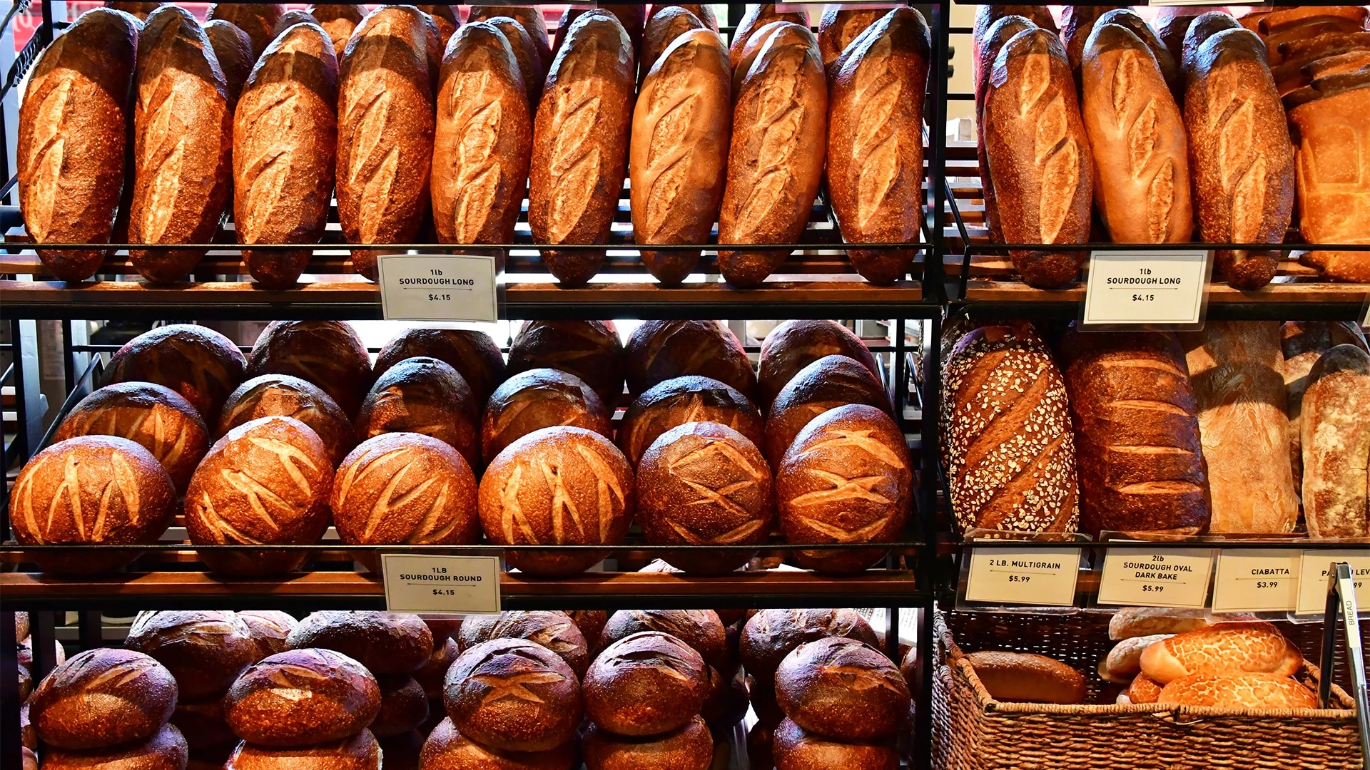 Наиболее значимым макрорелизом сегодня будет публикация данных розничных продаж за июнь / фото: Shutterstock