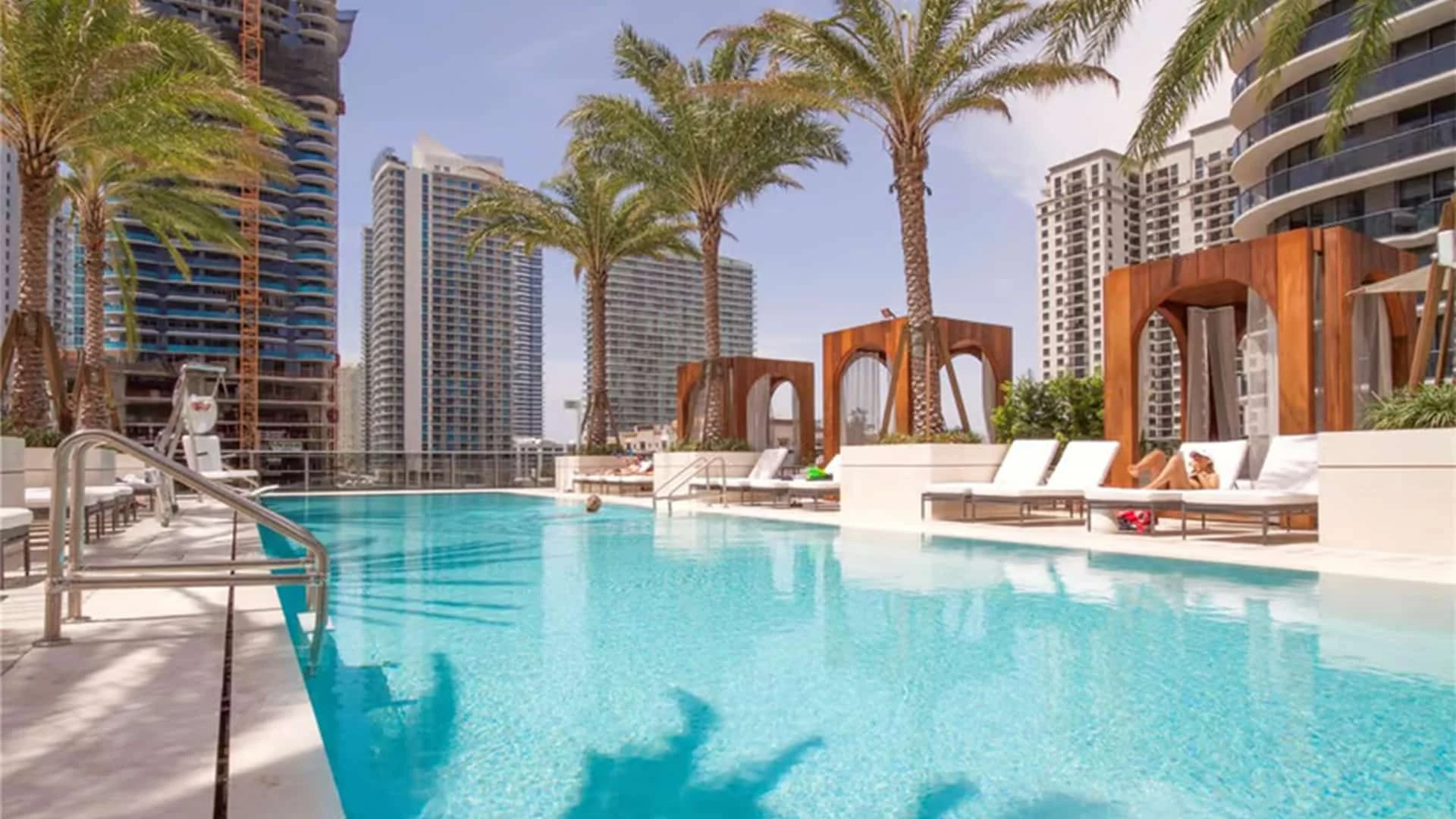 La Rosa не оставила попыток привлечь капитал / фото: La Rosa